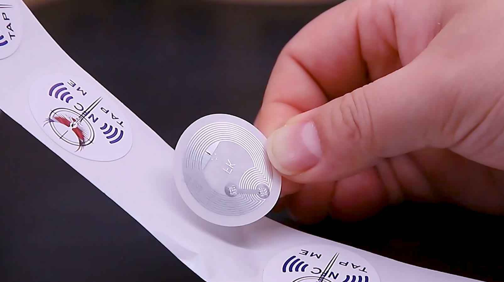 618 in 2022 | NFC anti-counterfeiting labels and NFC smart watch labels popular application products